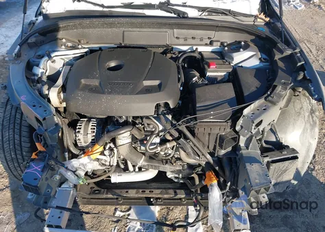 2021 Volvo Xc60 T5 Momentum z USA, uszkodzony, nr VIN YV4102RK2M1846034